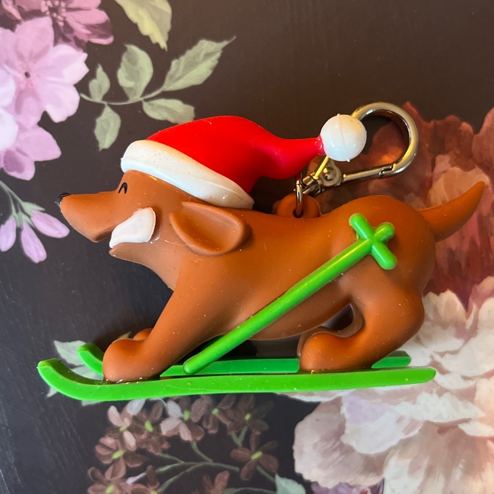 Bath & Body Works Skiing Dog Christmas Pocketbac Clip